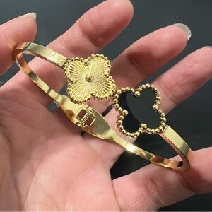 Elegant Gold and Black Floral Bracelet
